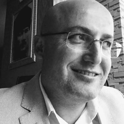 Hasan Aktaş Hasan-Aktaş---Mağaza-Sorumlusu-01